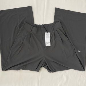 high-waist dreamscape trouser